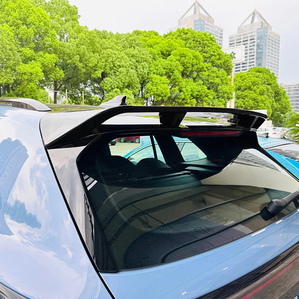 Volkswagen Tiguan Mk3 2023+ Gloss Black Roof Spoiler