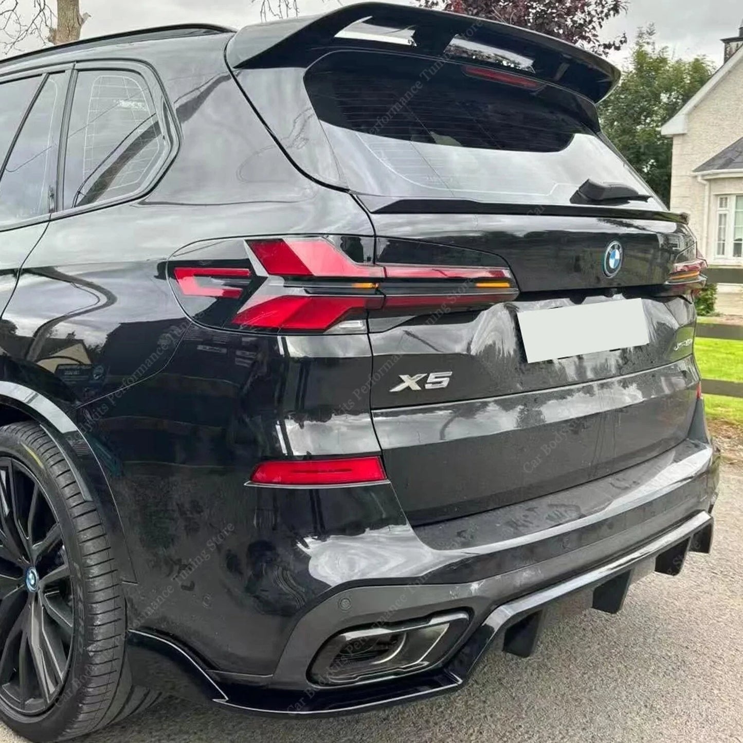 BMW X5 G05 LCI 2022+ - Black Knight Rear Diffuser in Gloss Black
