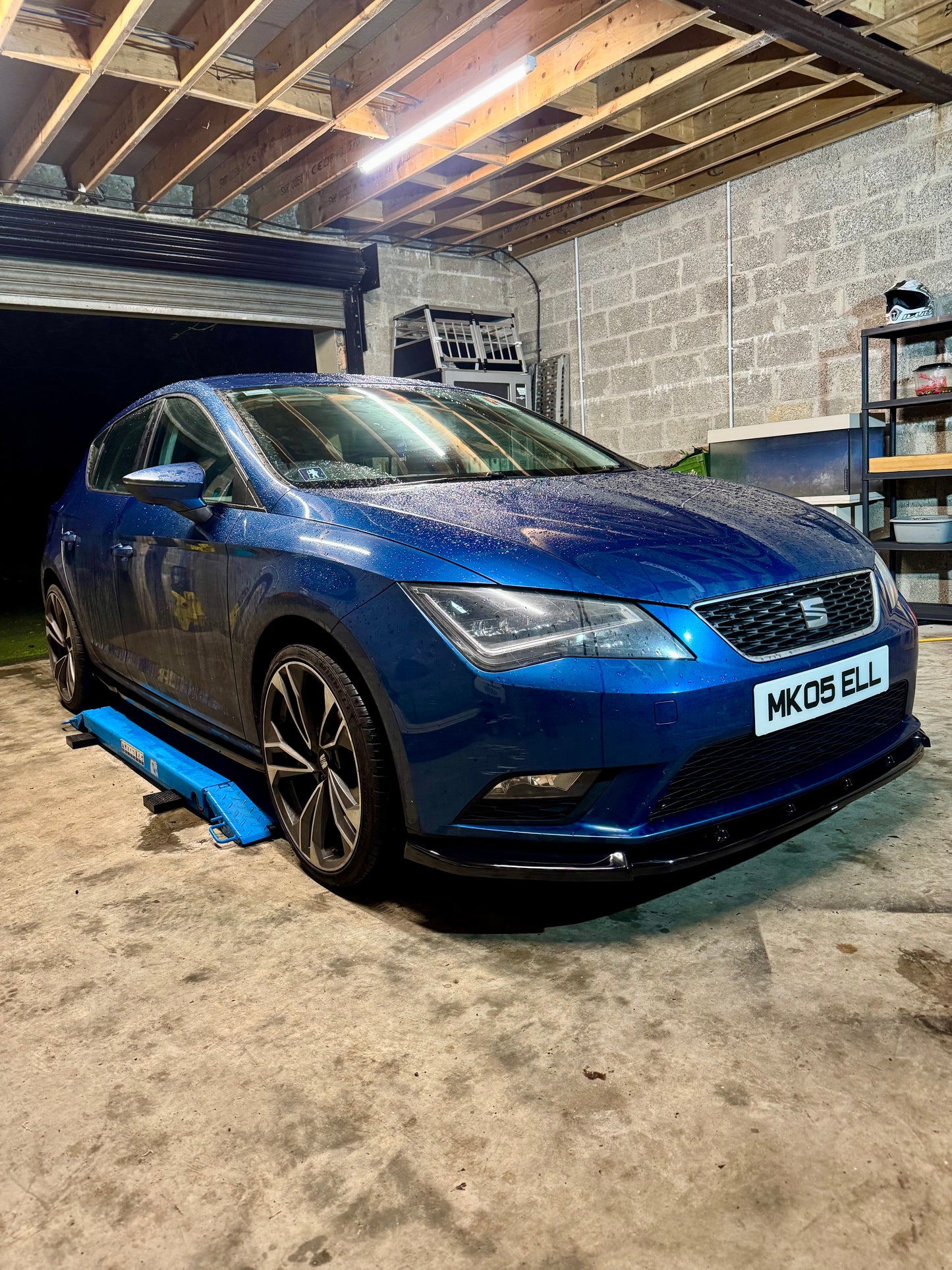 Seat Leon Mk3/3.5 Gloss Black Front Splitter