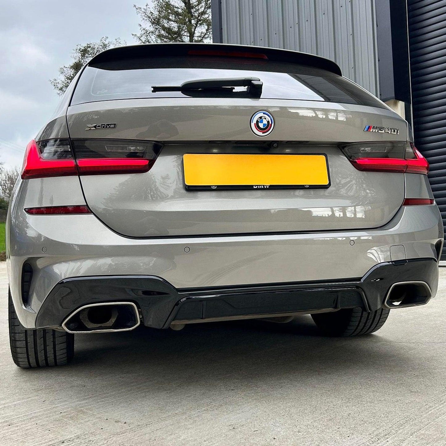 BMW G20/G21 M340i Pre-LCI 2019-2021 Gloss Black M Performance MP Rear Diffuser