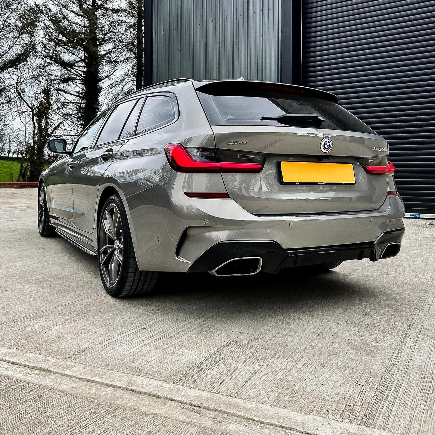 BMW G20/G21 M340i Pre-LCI 2019-2021 Gloss Black M Performance MP Rear Diffuser