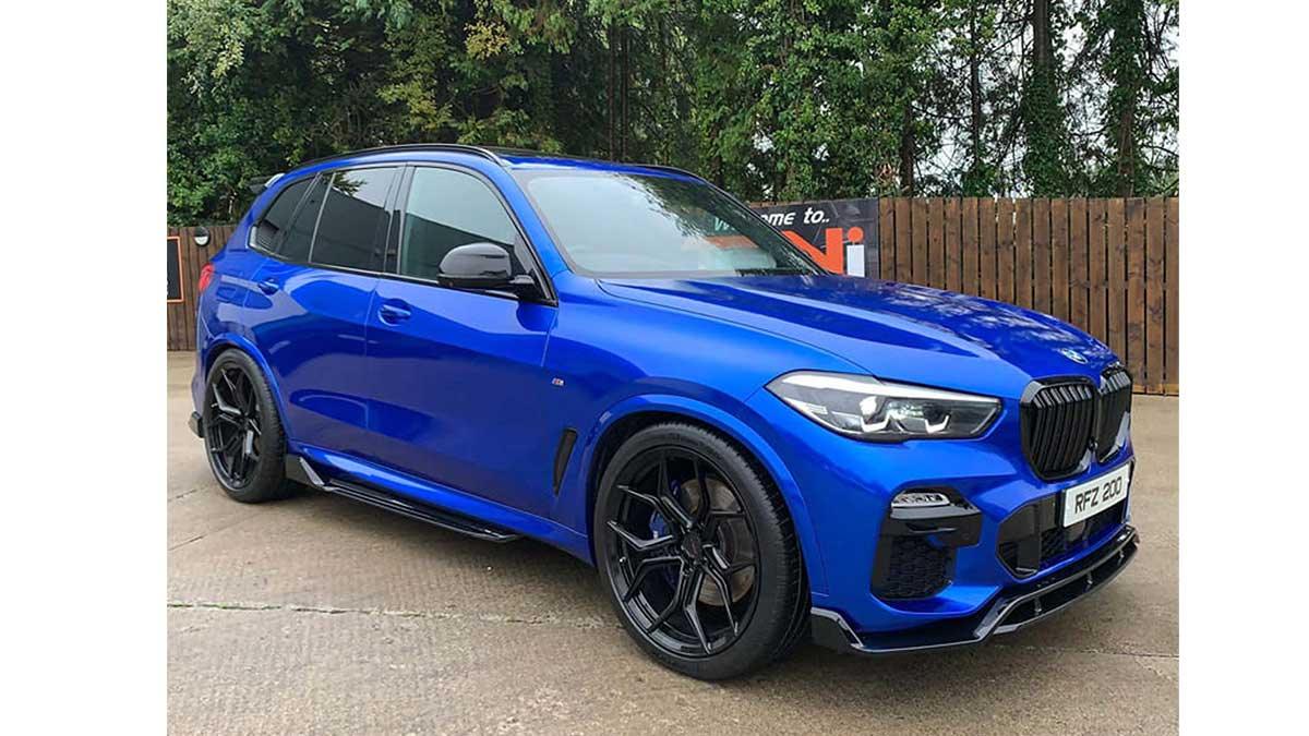 BMW X5 G05 2018+ - Black Knight Front Splitter in Gloss Black