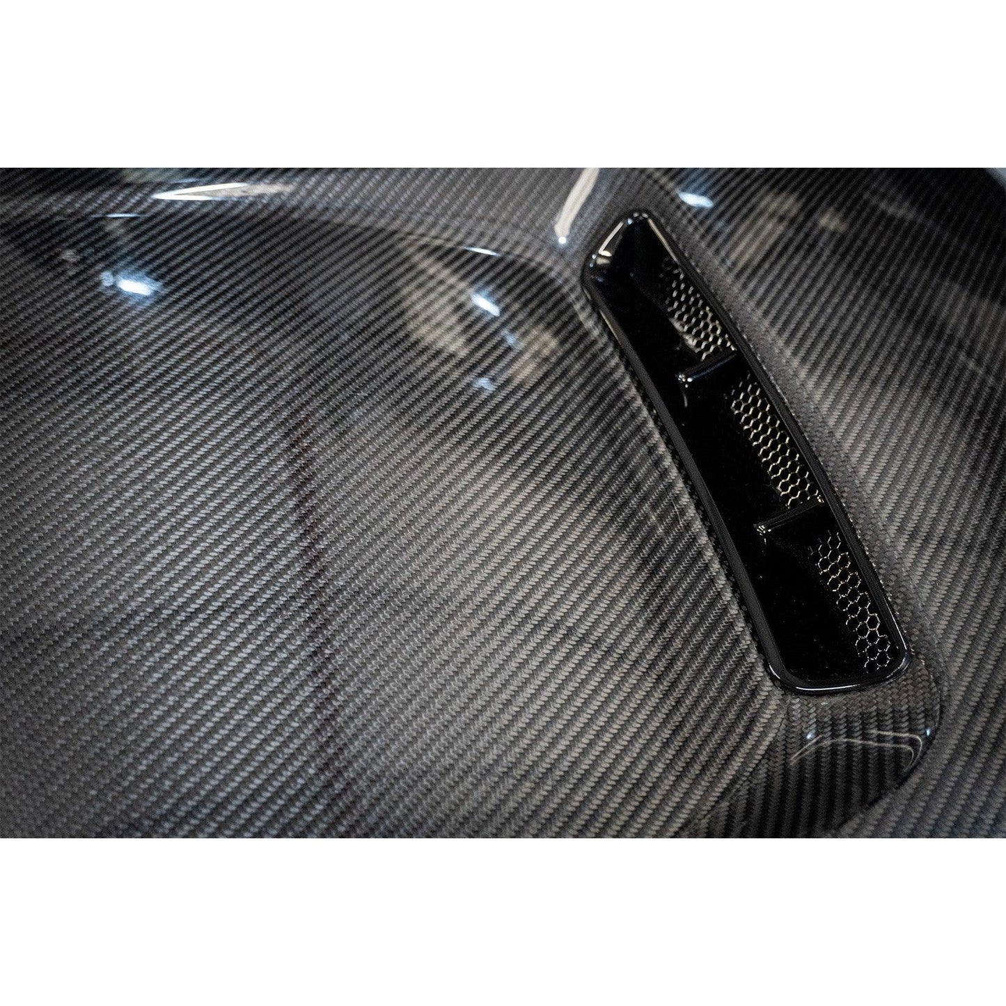 Range Rover Sport 2014-2022 Svr Style Replacement Bonnet - Genuine Carbon Fibre