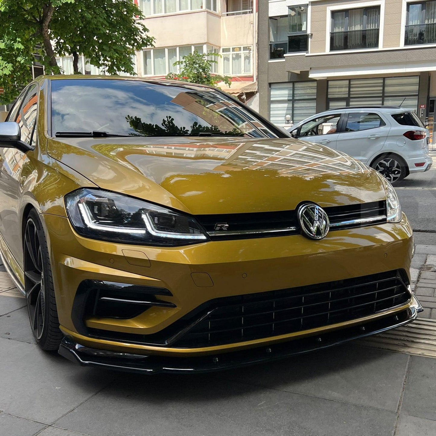 VW Golf MK8 2020+ - Front Splitter In Gloss Black